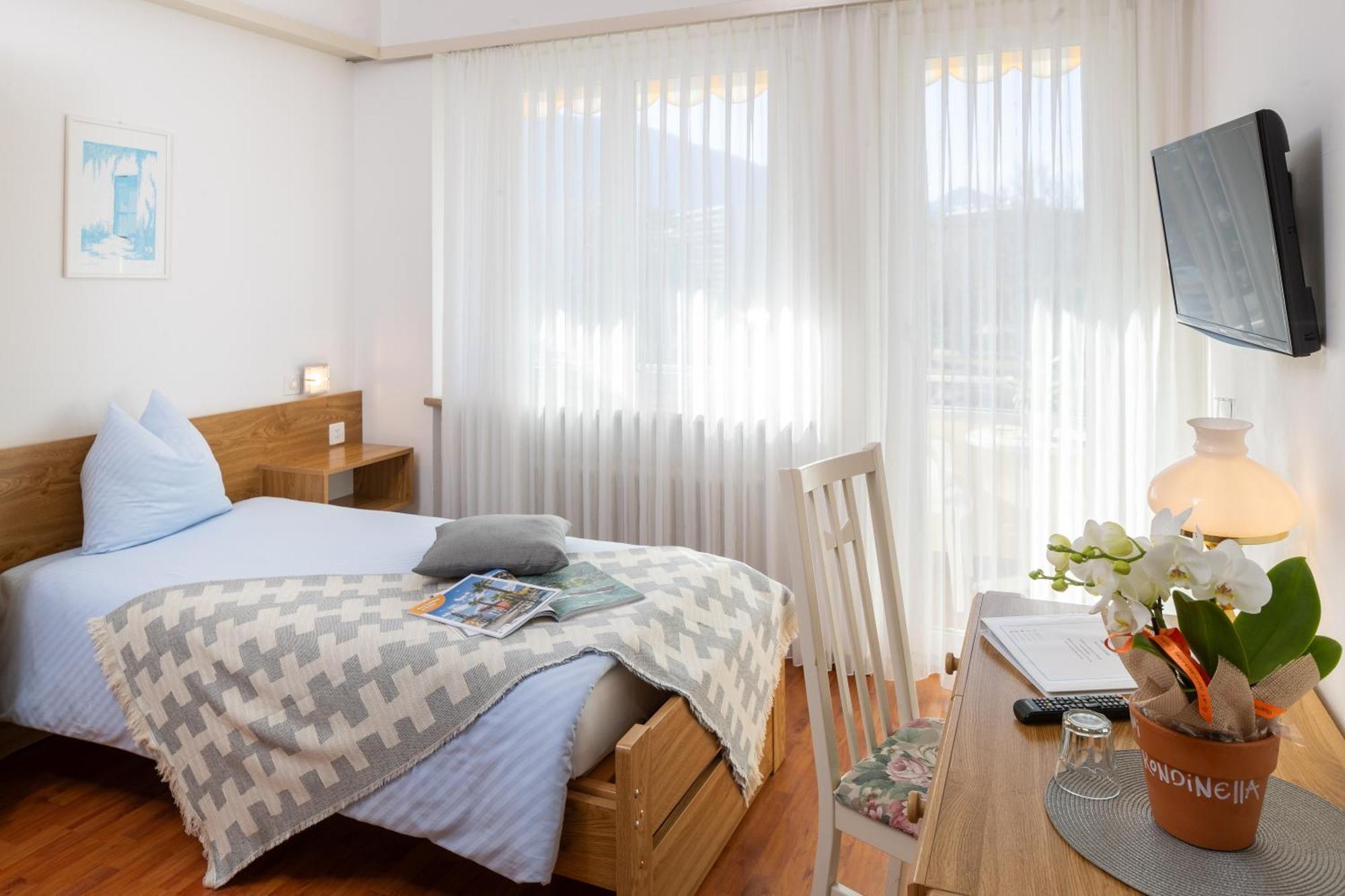 Hotel Rondinella Локарно Екстериор снимка