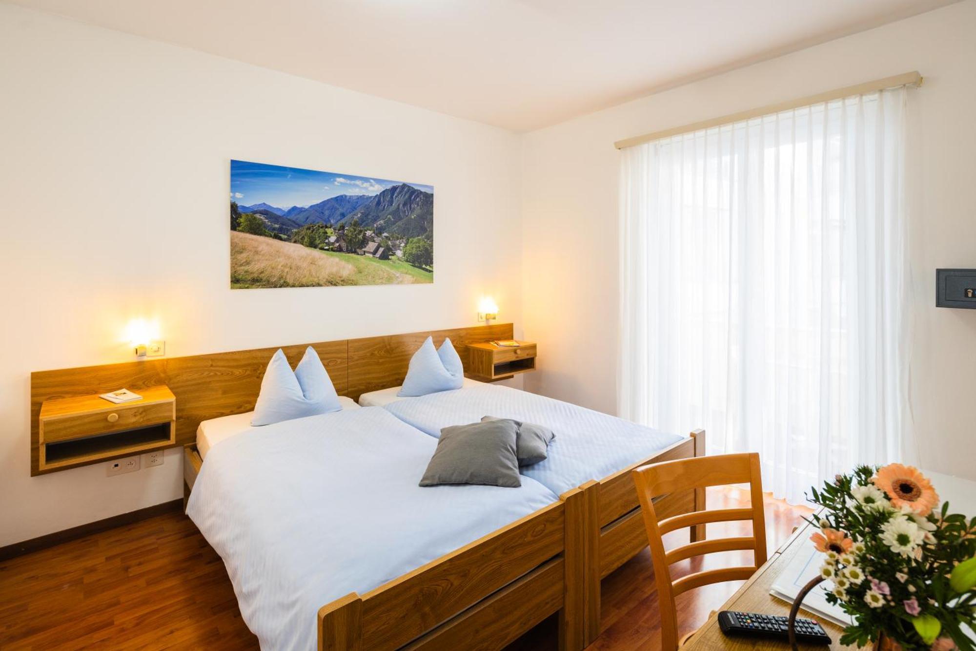 Hotel Rondinella Локарно Екстериор снимка